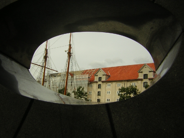 Copenhagen - modern art breeds interesting photography!